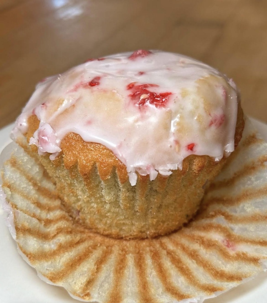 Raspberry Yogurt Muffin