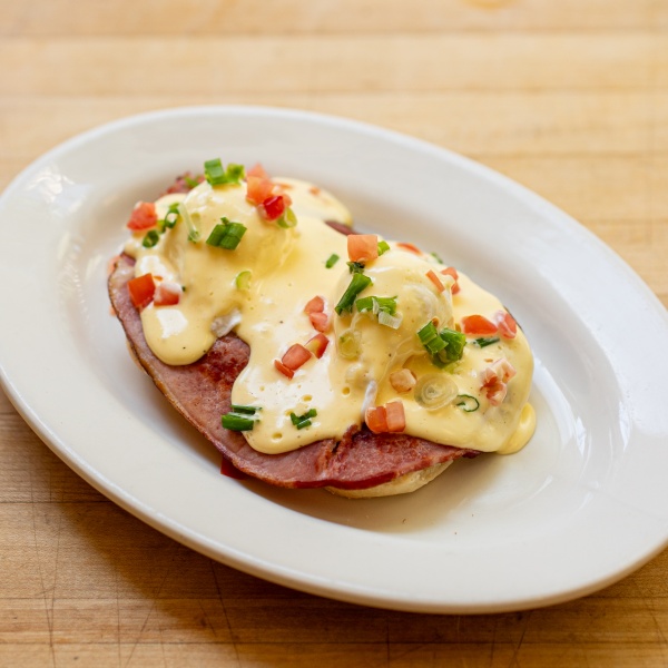 Classic Eggs Benedict 